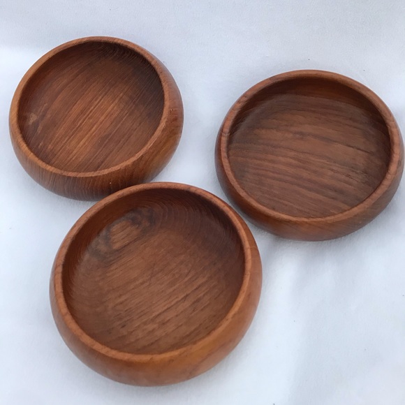 LOT SET OF 3 vintage solid wood hand craved bowls